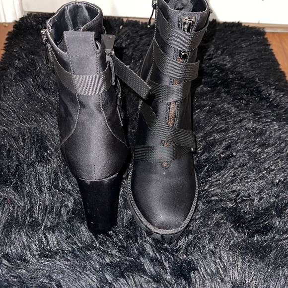 Boots - Picture 2 of 4